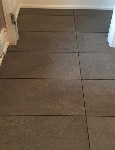 Ceramic tile installation from Scott's Flooring in Barrie, ON