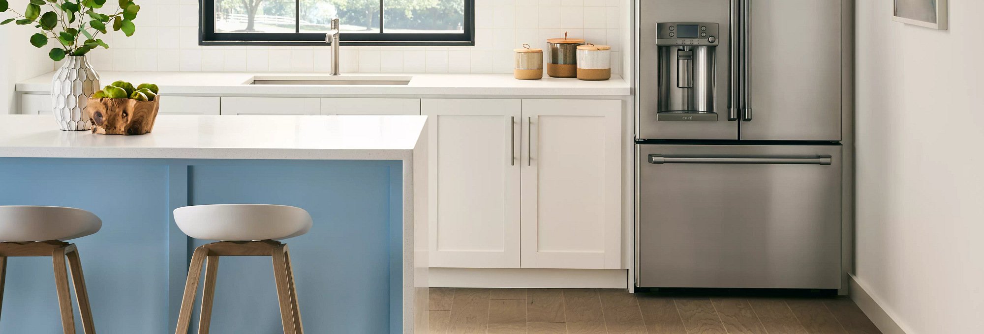 Kitchen with hardwood flooring from Scott's Flooring in Barrie, ON