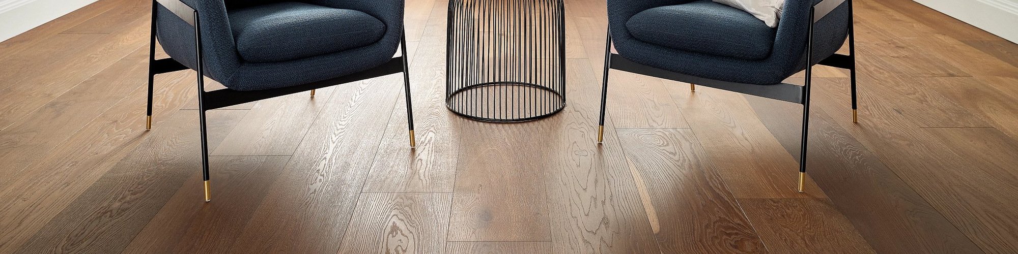 2 armchairs in front of each other from Scotts Flooring in Barrie