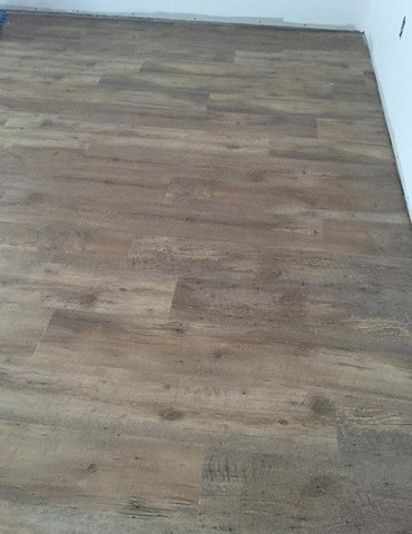Laminate flooring installation from Scott's Flooring in Barrie, ON