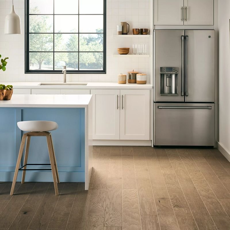 Kitchen with hardwood flooring from Scott's Flooring in Barrie, ON